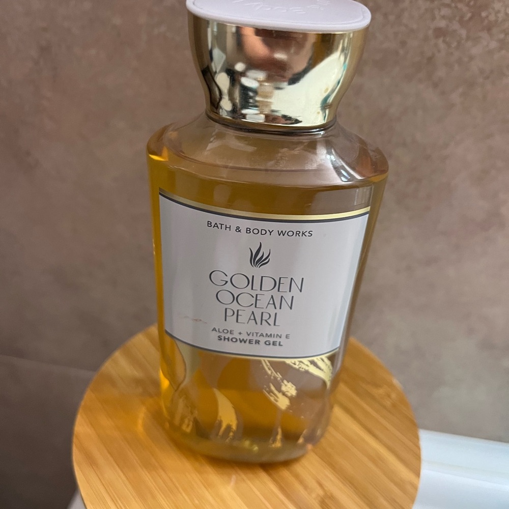 Bath & Body Works Golden Ocean Pearl shower gel